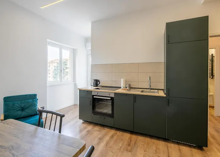 Lovely Near Metro C - Colosseo 17 Min